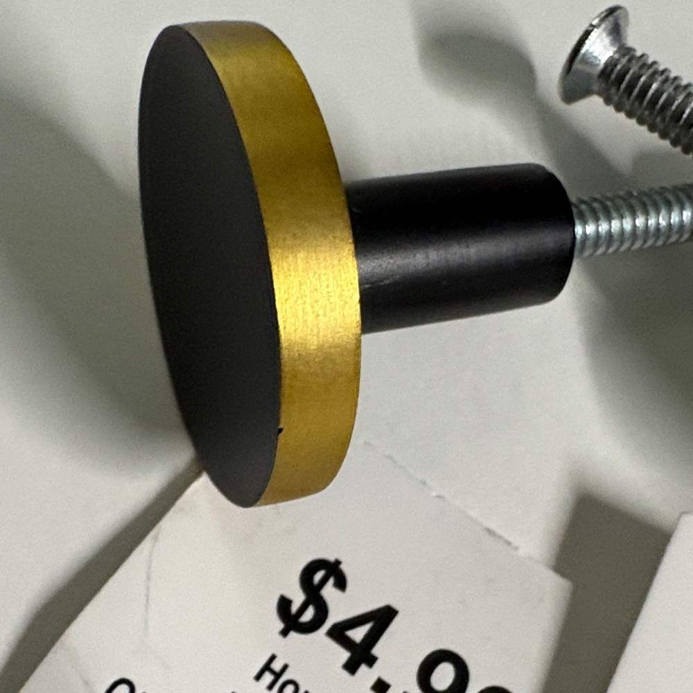 Gold and Black knobs 4 knobs total - Picture 4 of 7